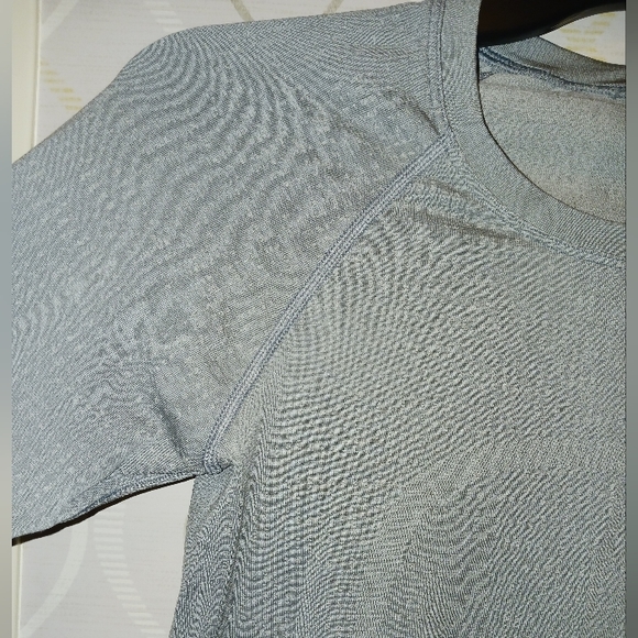 2.0 Lululemon Swiftly Tech Long Sleeve - Picture 4 of 15